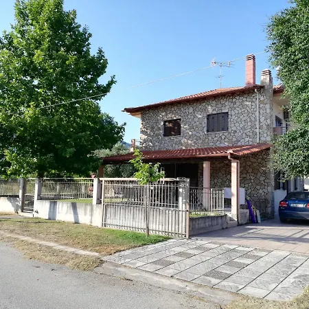 Elva Ferienhaus Asprovalta